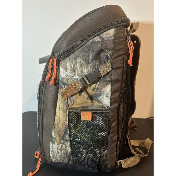 NWT Igloo Realtree Edge 32 Can, Cooler Bag, Gizmo Backpack, Realtree Camo - Picture 3 of 14